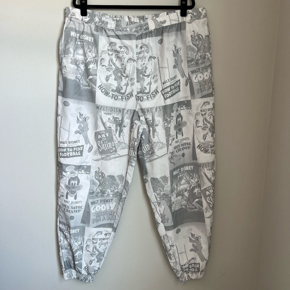 Disney Mickey Mouse Track Pants Gray White 2022 Exclusive Goofy Lined Pocket XXL - Picture 1 of 11